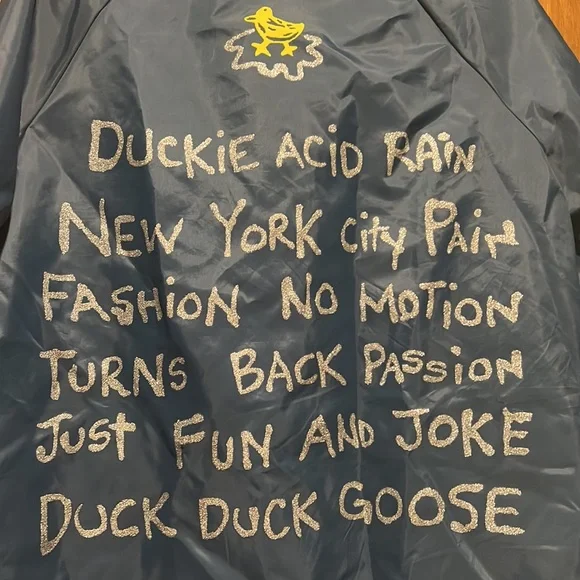 Custom windbreaker size Medium - Picture 2 of 4